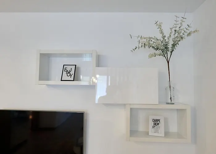 Vegas Sea View - Pools Apartman